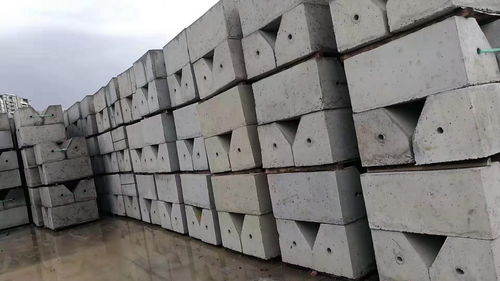 砼威建材 廣州隔離墩、混凝土基座與圍蔽墩批發價，自產自銷保障品質